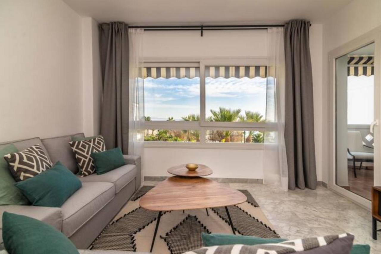 Apartment Vacation I Beachfront Quiet With Private Access, A Minute Walk From Puerto Banus Marina, 24-7 Security And Parking *