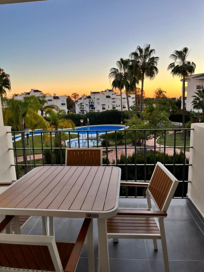 Walk To Puerto Banus, 2br, 2bth, Pool Marbella