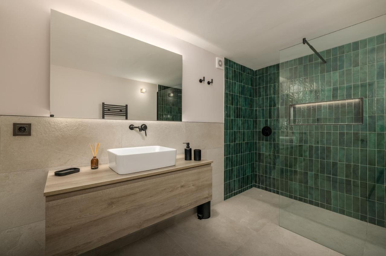 Lorea Playa, Luxury 6 Bedroom With Seaview Pousada