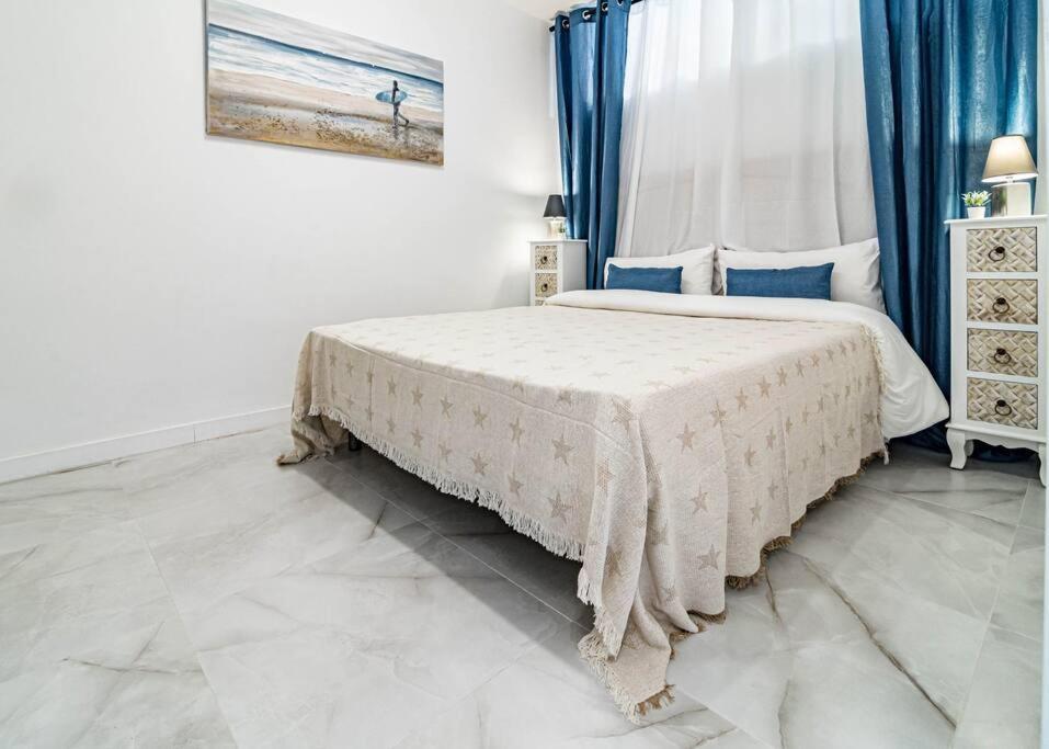Elfaro Apartment *