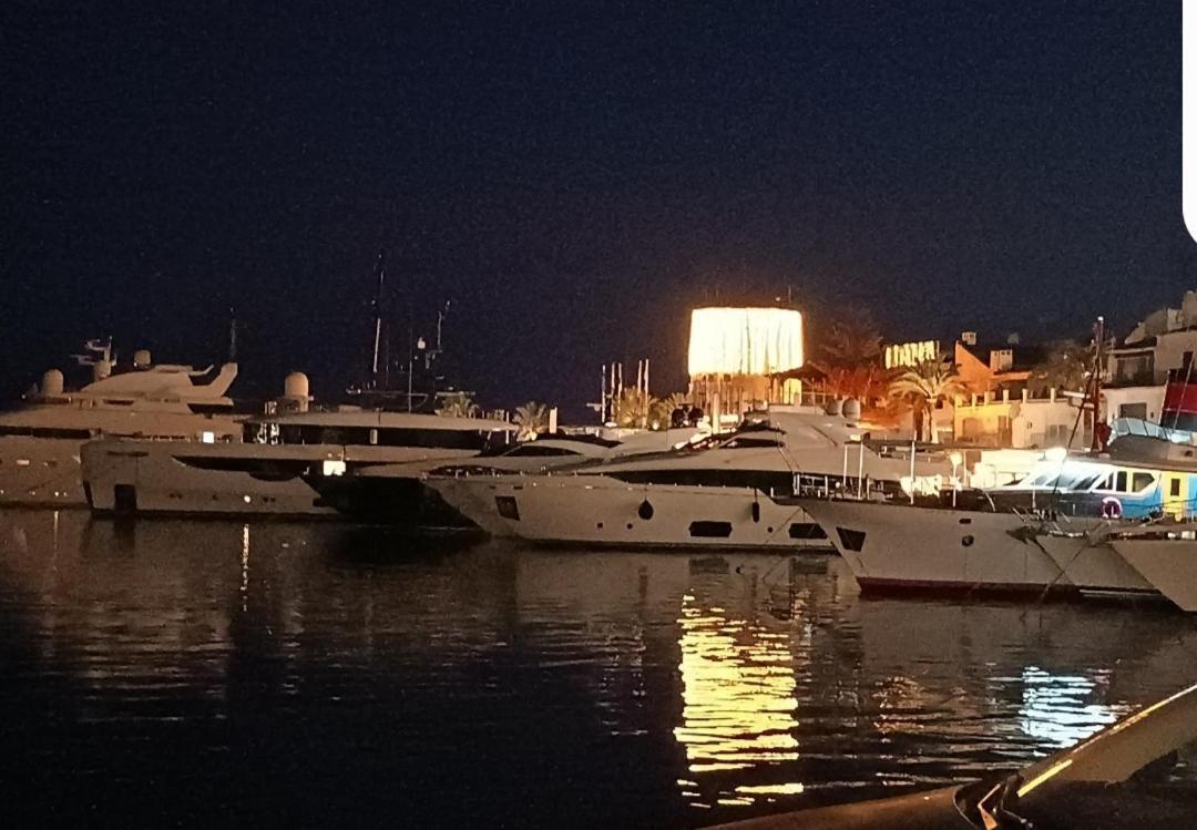 En Puerto Banus * Marbella