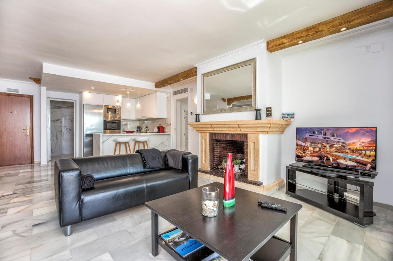 Puerto Banus Penthouse With Panoramic Sea Views
