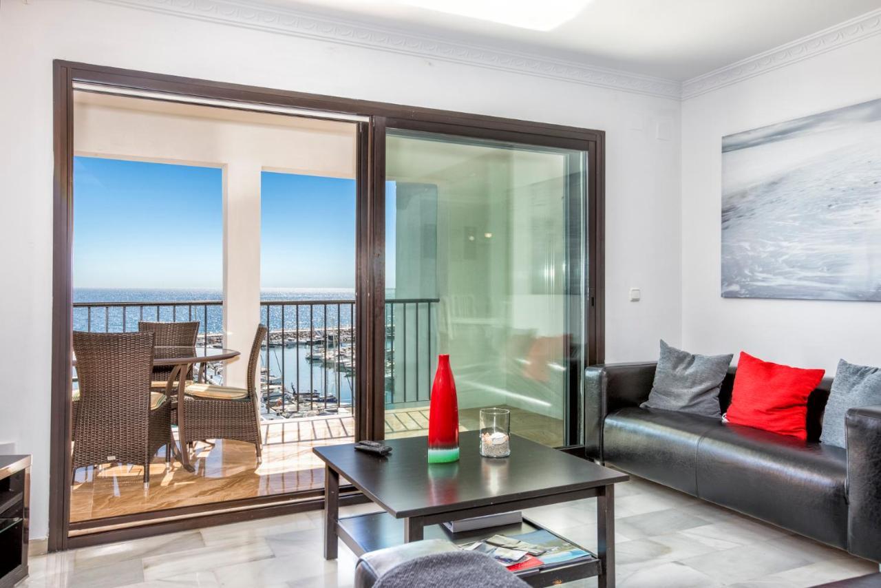 Puerto Banus Penthouse With Panoramic Sea Views *