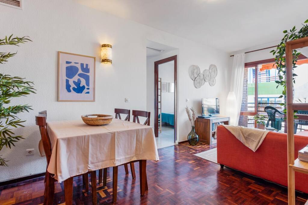 Apartment With Free Parking And Pool Marbella