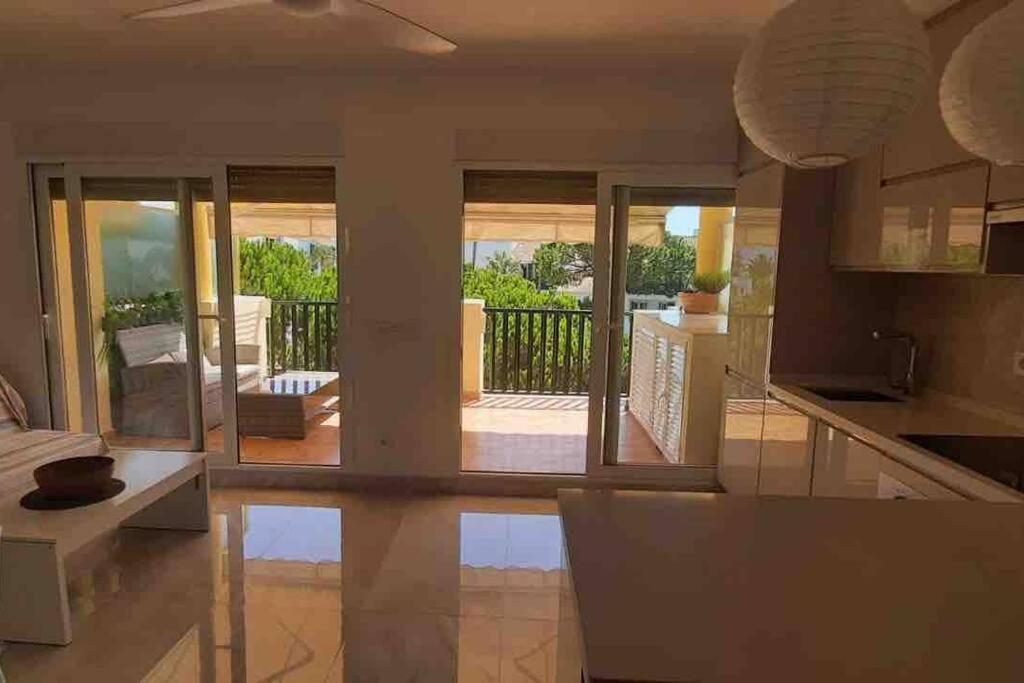 Beachfront Romana Playa Elviria Marbella