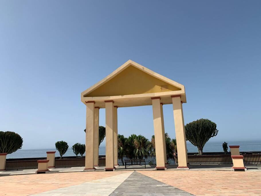 Apartment Beachfront Romana Playa Elviria