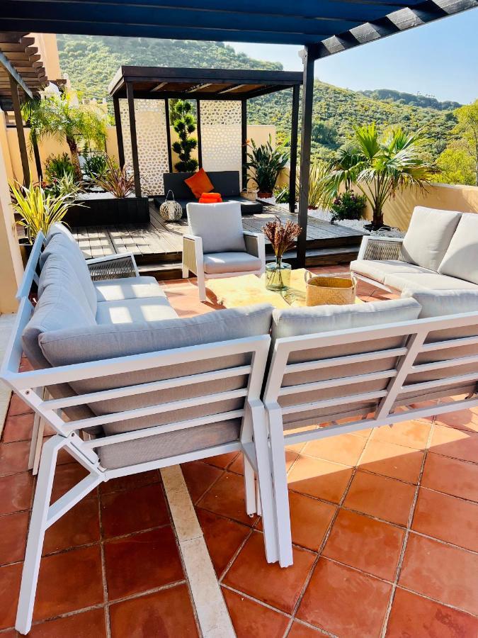 Penthouse Au Calme Avec Vue Nature Environnante Et Tres Grandes Terrasses