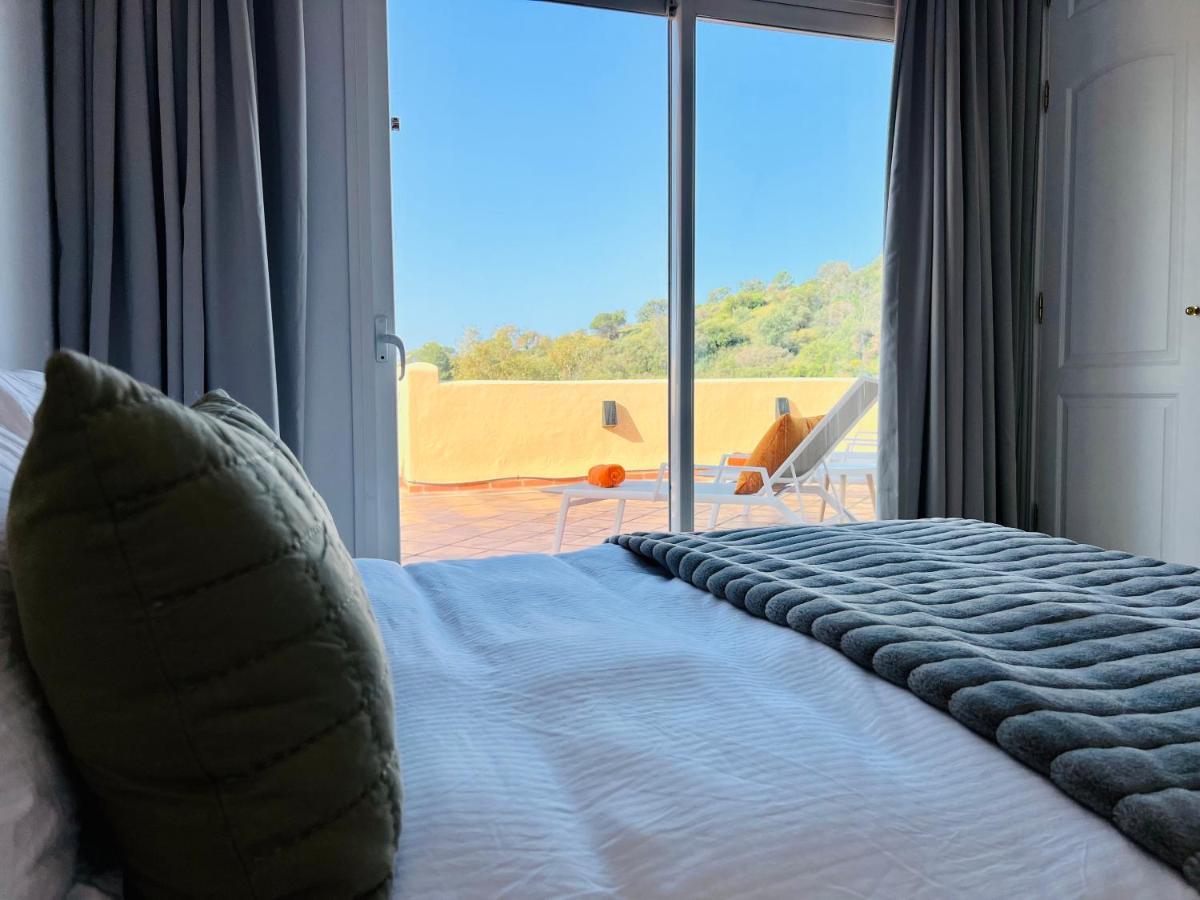 Penthouse Au Calme Avec Vue Nature Environnante Et Tres Grandes Terrasses Apartment Marbella