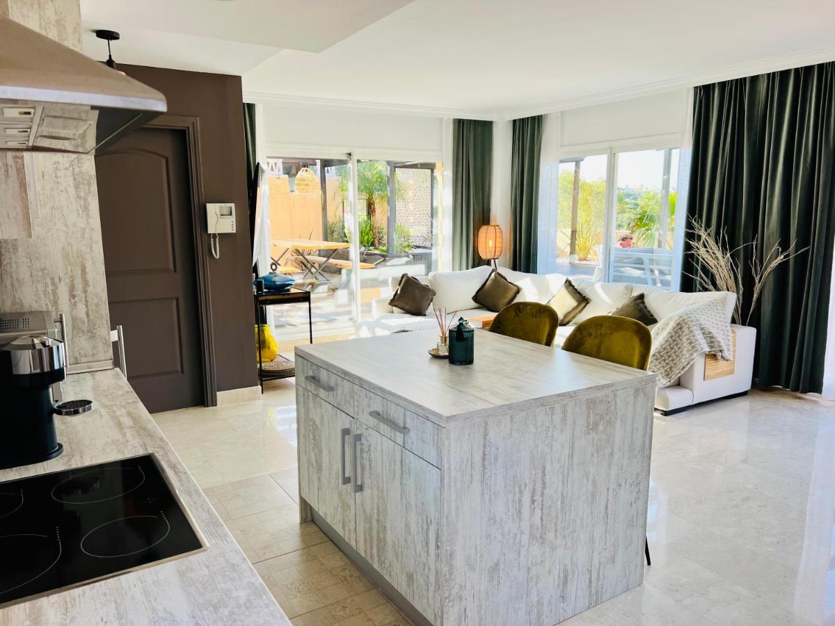 Penthouse Au Calme Avec Vue Nature Environnante Et Tres Grandes Terrasses Apartment