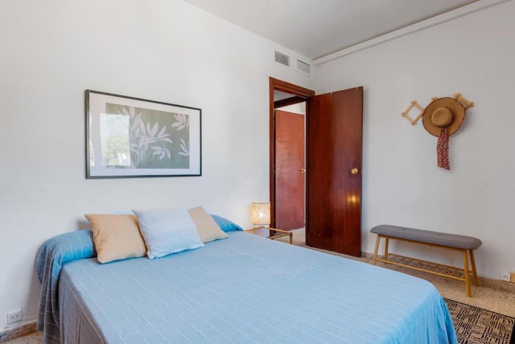 Apartment With Free Parking And Pool *