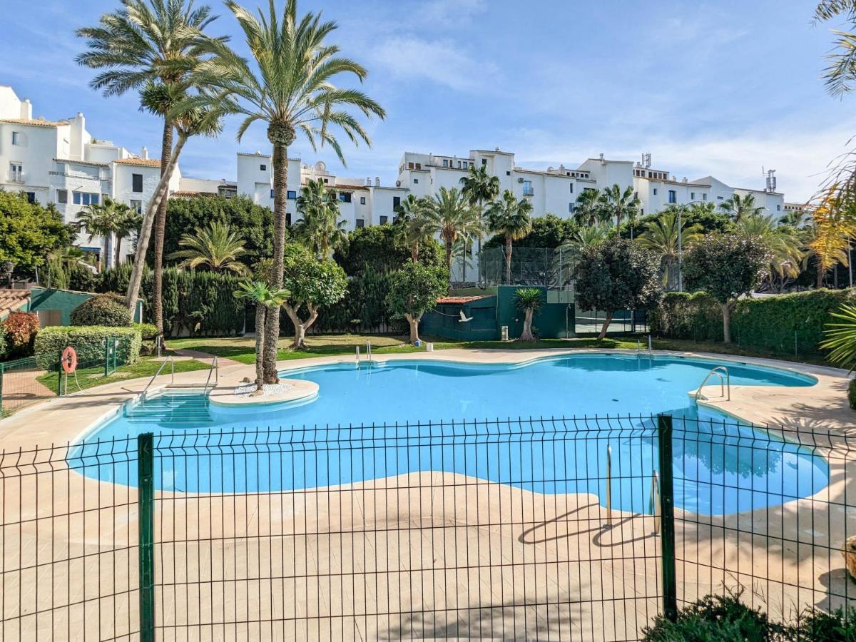 Harbor Getaway In The Heart Of Puerto Banus With Walking Dictance To Everything * Marbella