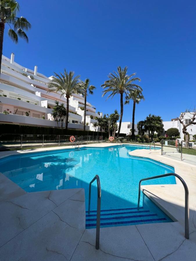 Impeccable Large With Immense Terrace And Private Garden Overlooking The Mountain, Featuring 2 Bedrooms And Sleeping Up To 4 Guests Located 100 Meters From Plaza Maestranza Apartamento
