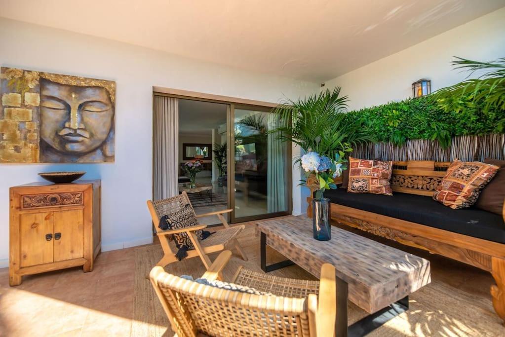 Beachfront Apartamento *