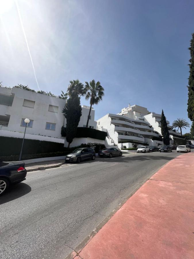 Impeccable Large With Immense Terrace And Private Garden Overlooking The Mountain, Featuring 2 Bedrooms And Sleeping Up To 4 Guests Located 100 Meters From Plaza Maestranza * Marbella