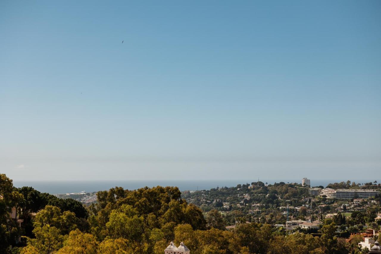 Apartment Penthouse With Sea Views In Nueva Andalucia *