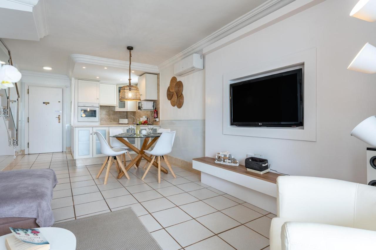 Sea Front House Micaela G * Marbella
