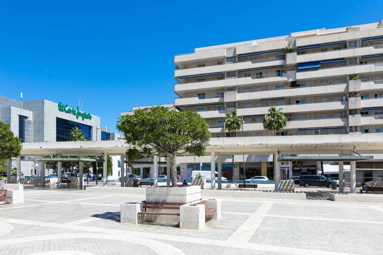 Puerto Banus, Marina Banus, 2br, 2bth, Pool, Parking, Marbella, 1j Apartment Marbella