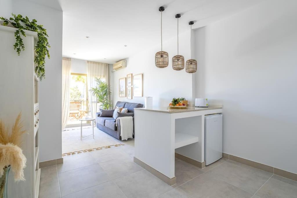 Oleholidays 726 Romana Playa Junto Al Mar Apartment *