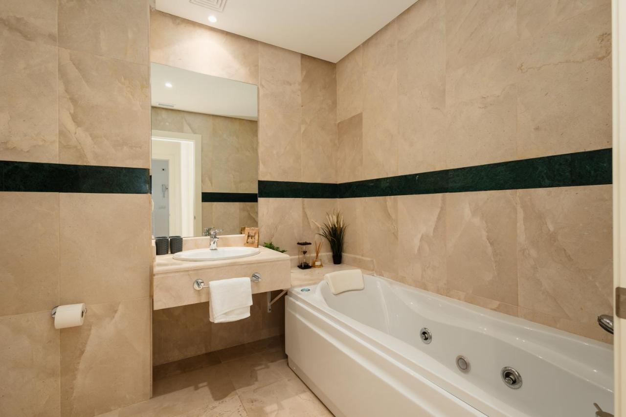 Penthouse With Sea Views In Nueva Andalucia * Marbella