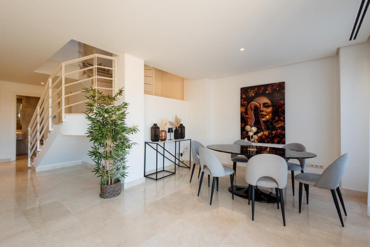 Penthouse With Sea Views In Nueva Andalucia Apartment *