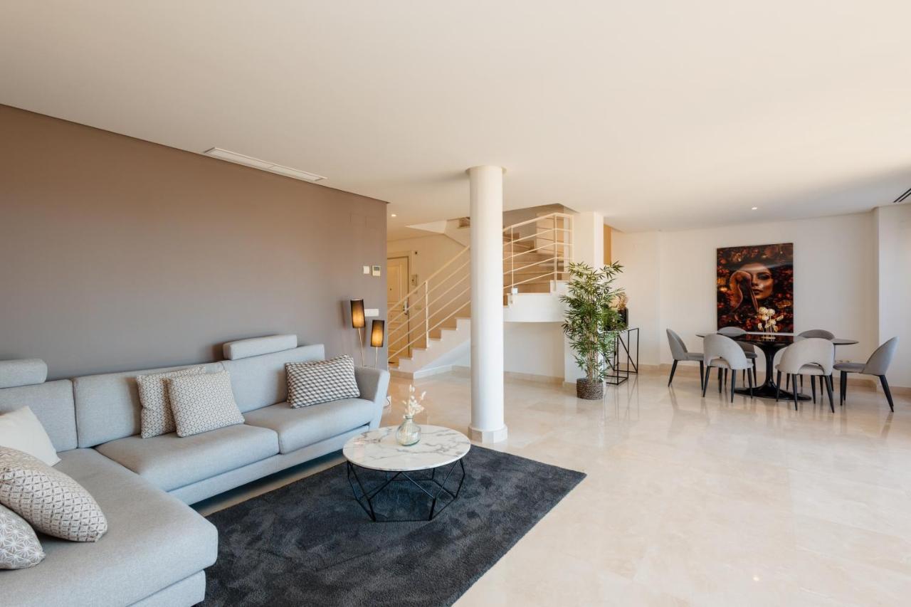 Penthouse With Sea Views In Nueva Andalucia Apartment Marbella