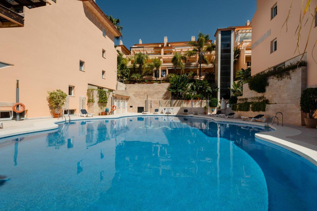 Penthouse With Sea Views In Nueva Andalucia Apartment *