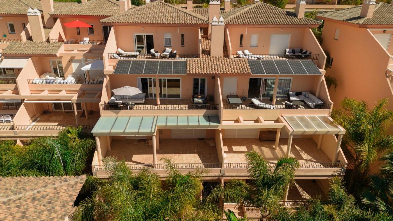 Penthouse With Sea Views In Nueva Andalucia