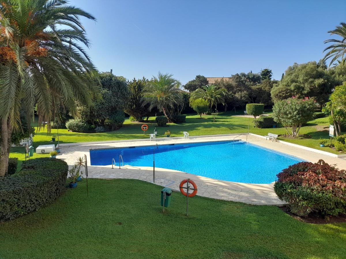 Appartement With Pool Near The Beach
