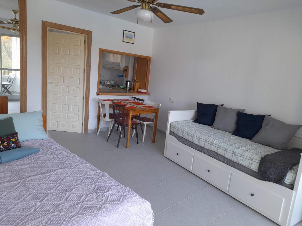 Appartement With Pool Near The Beach