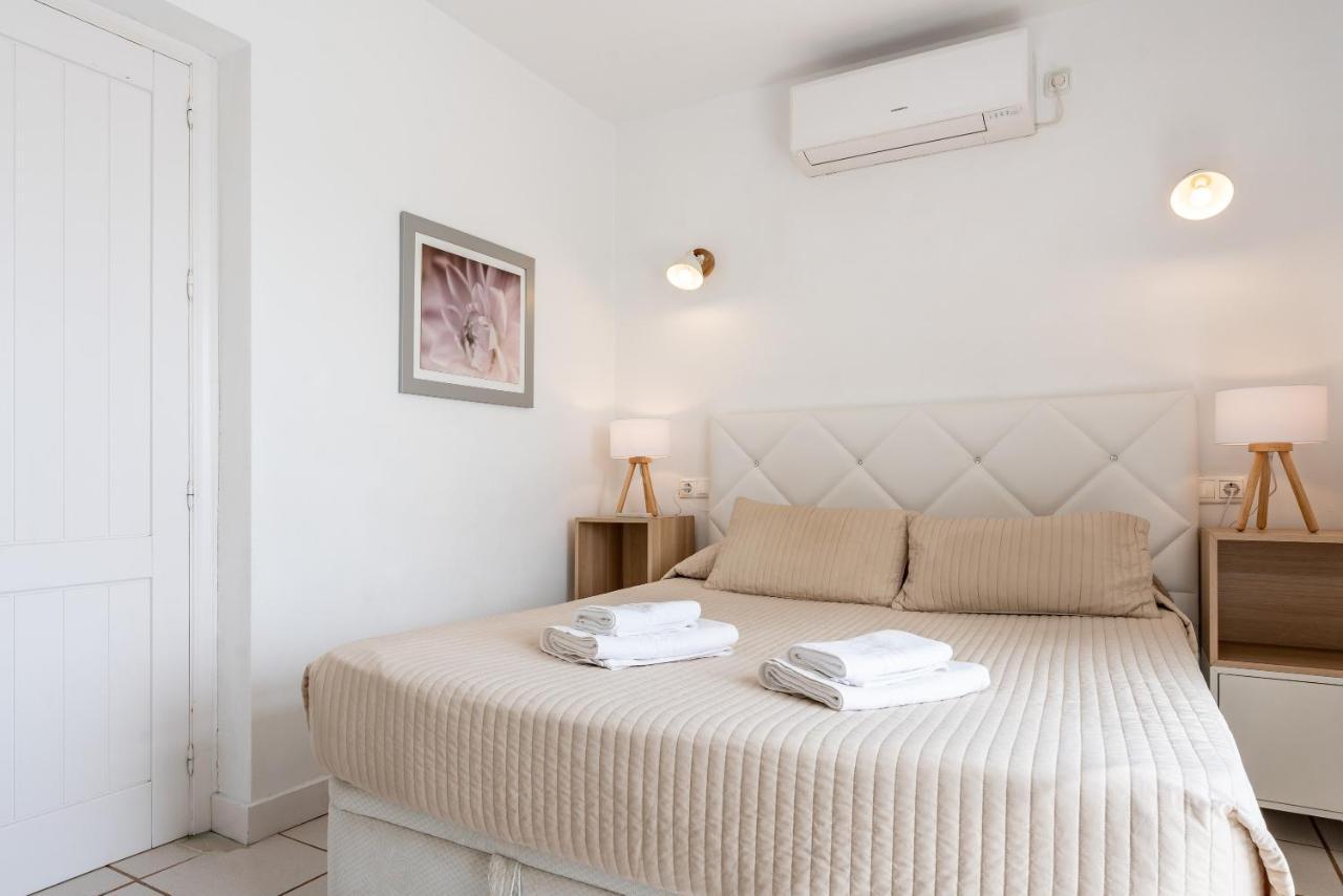 Sea Front House Micaela G Marbella