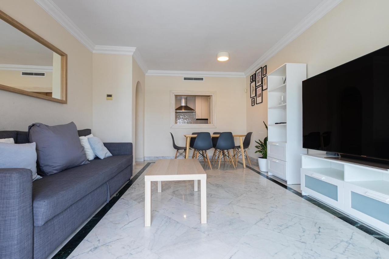Puerto Banus, Marina Banus, 2br, 2bth, Pool, Parking, Marbella, 3h Marbella