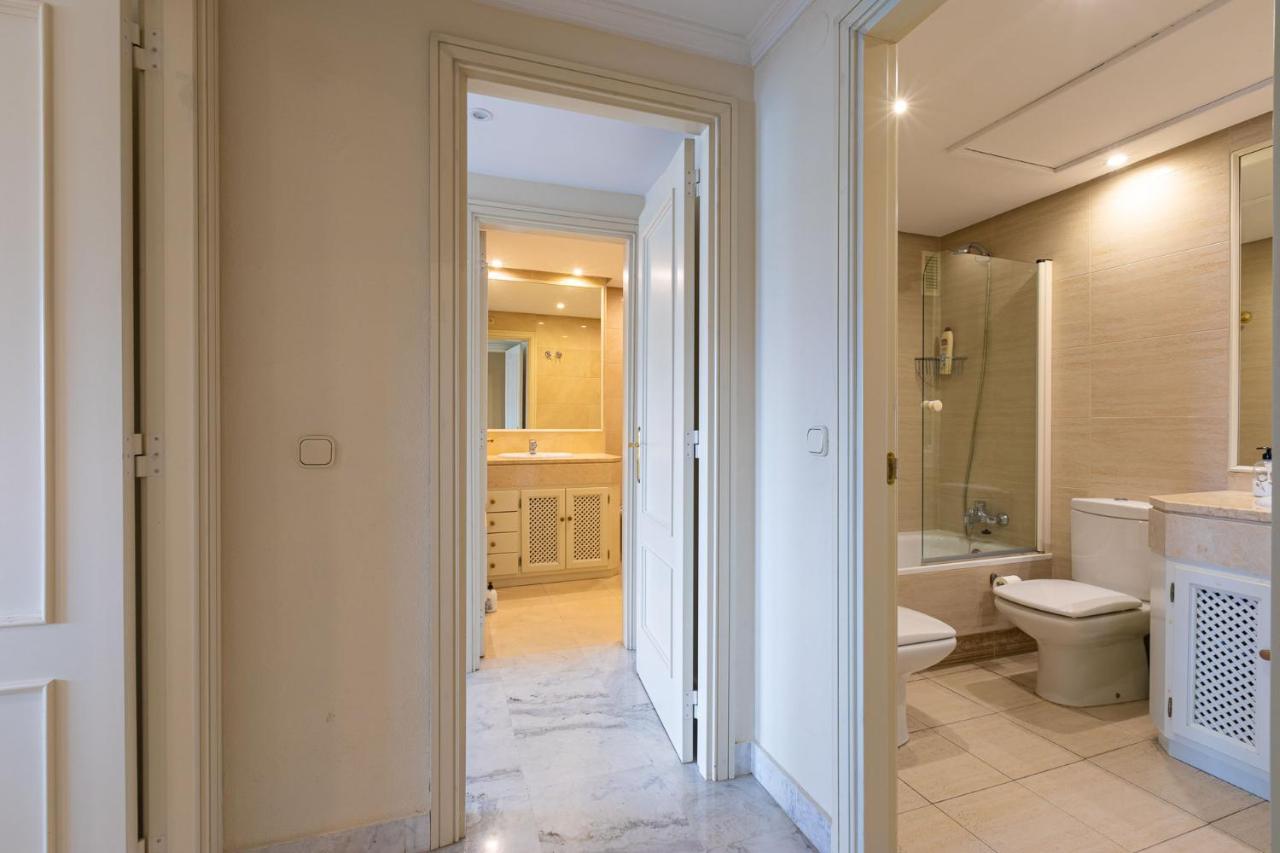 Apartment Puerto Banus, Marina Banus, 2br, 2bth, Pool, Parking, Marbella, 3h Marbella