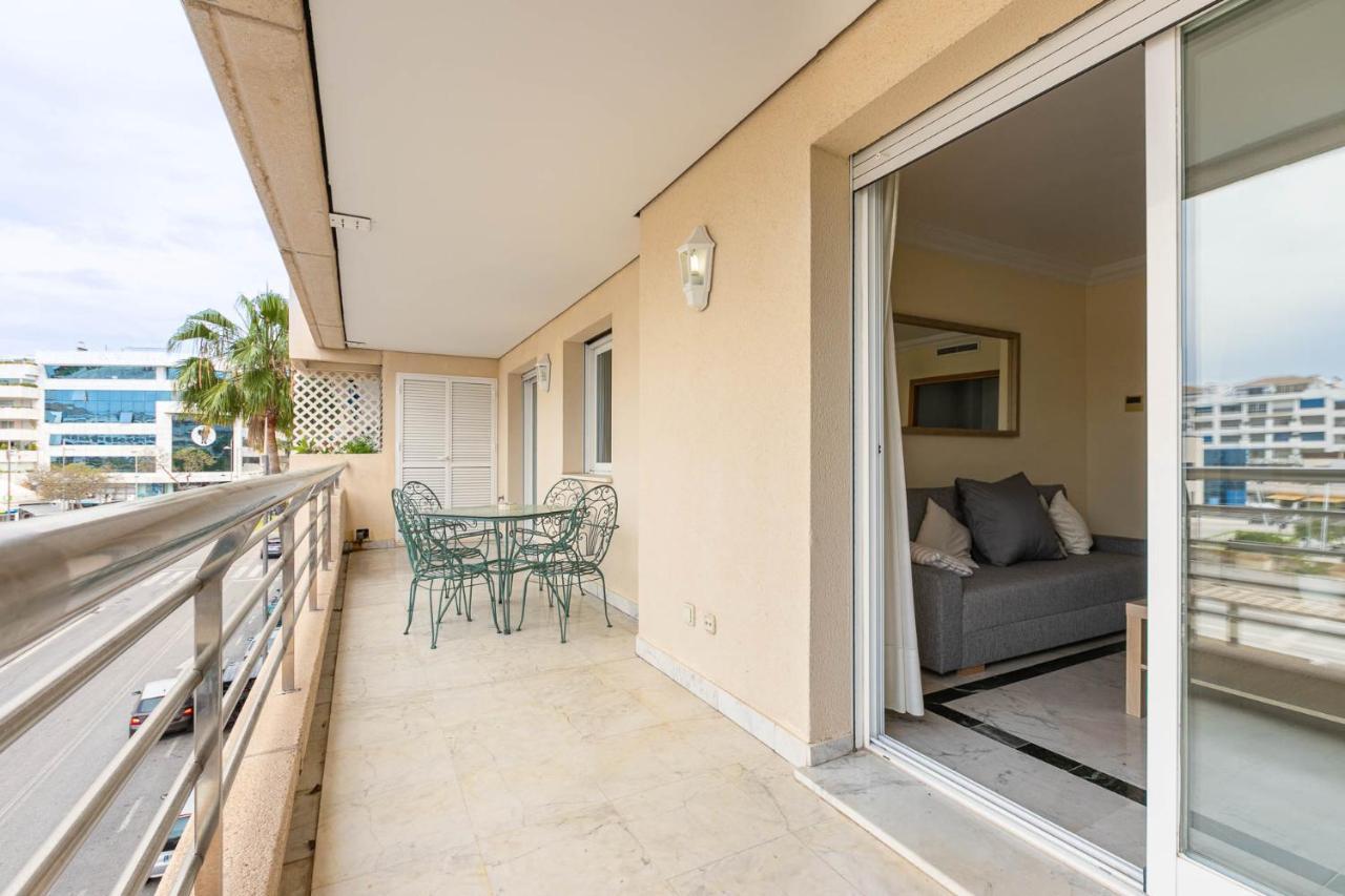 Puerto Banus, Marina Banus, 2br, 2bth, Pool, Parking, Marbella, 2h * Marbella