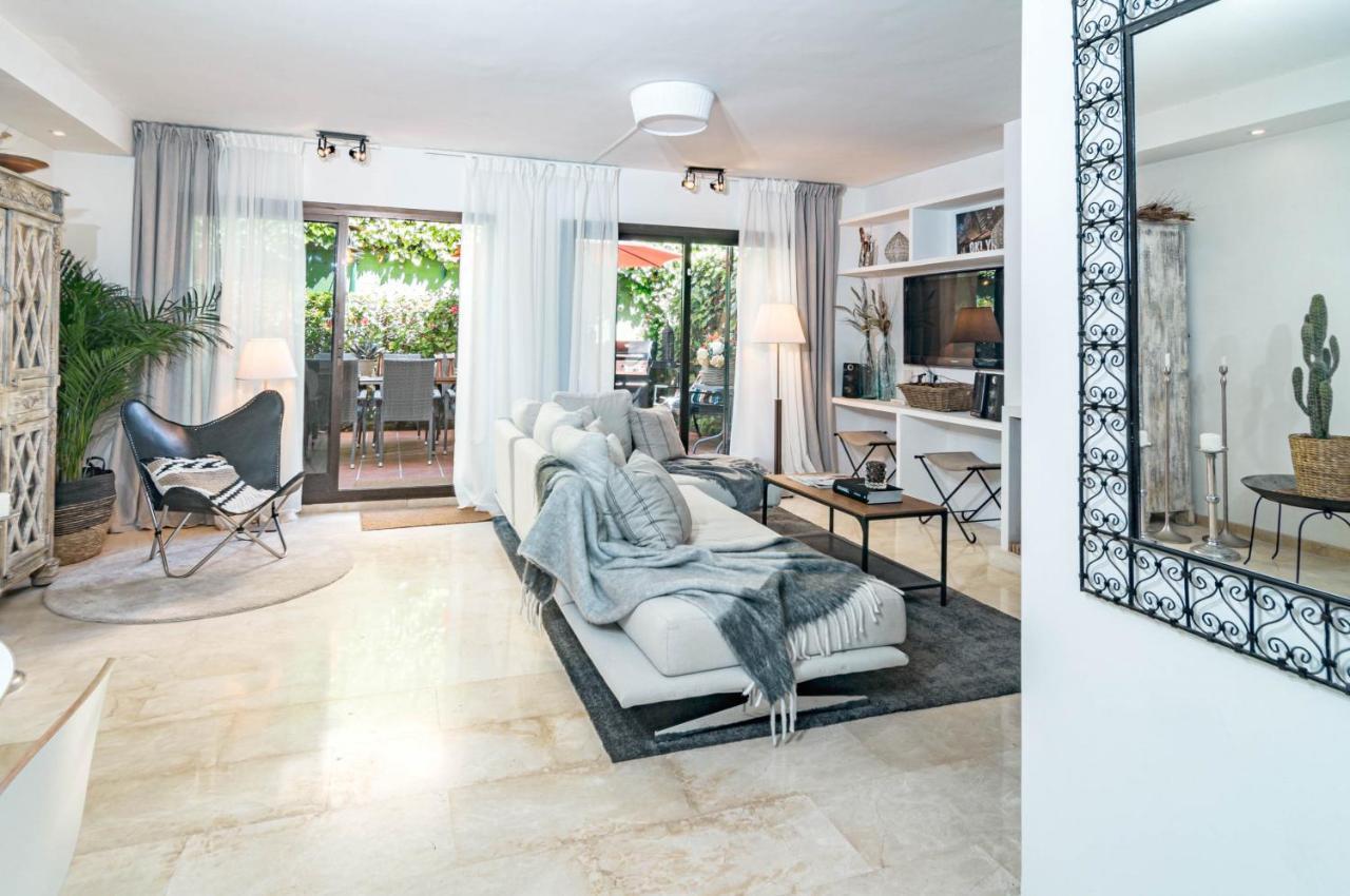 Seaside 3 Bedroom Townhouse In San Pedro Close To The With Private Garden Holiday home *