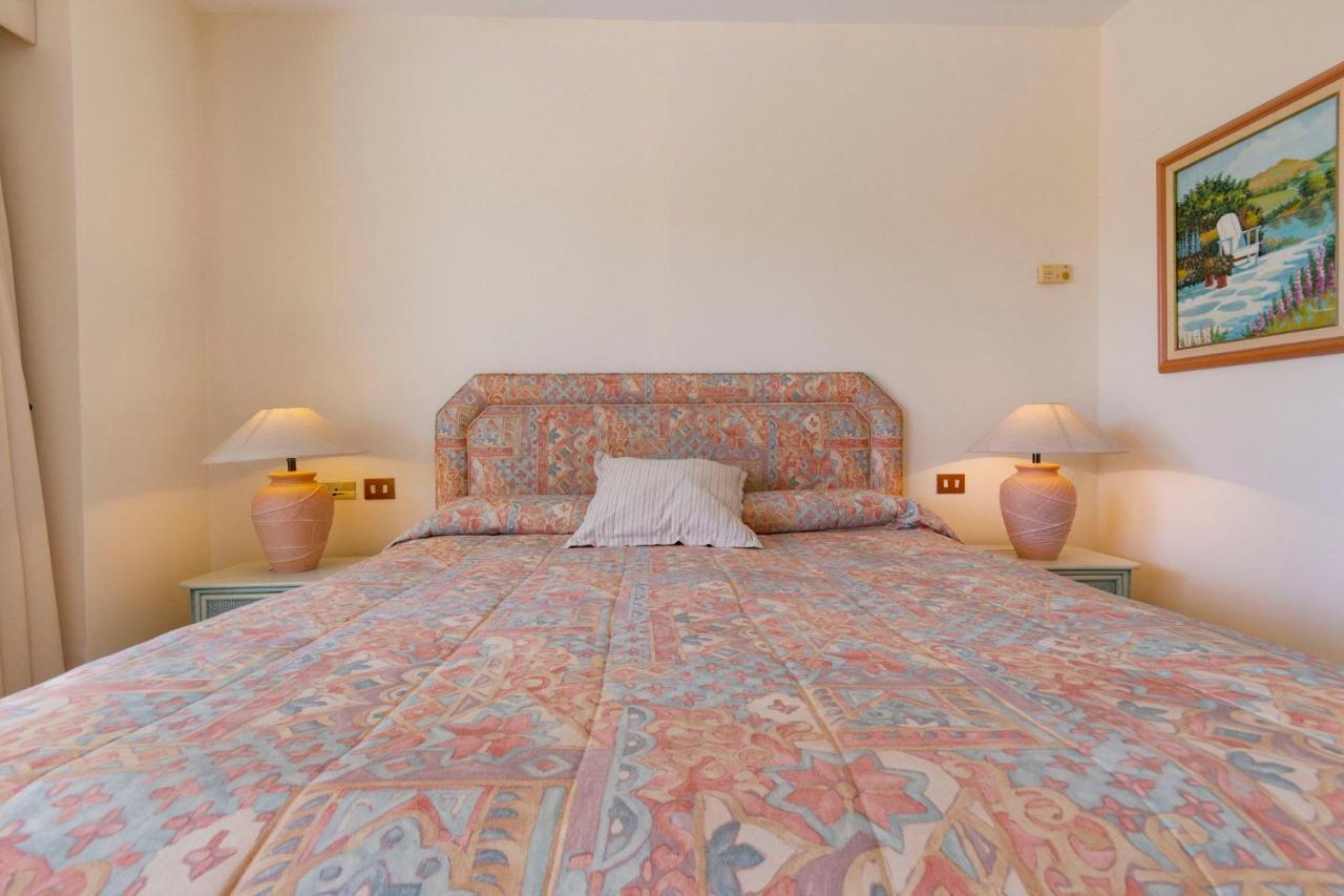 Granados I, Puerto Banus,