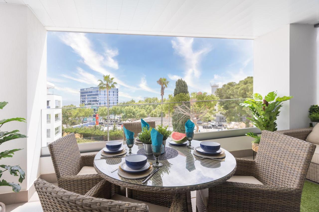 Appartement Luxury Brand New 2-bedroom Apartment, 3 Min Walk To The Beach! *