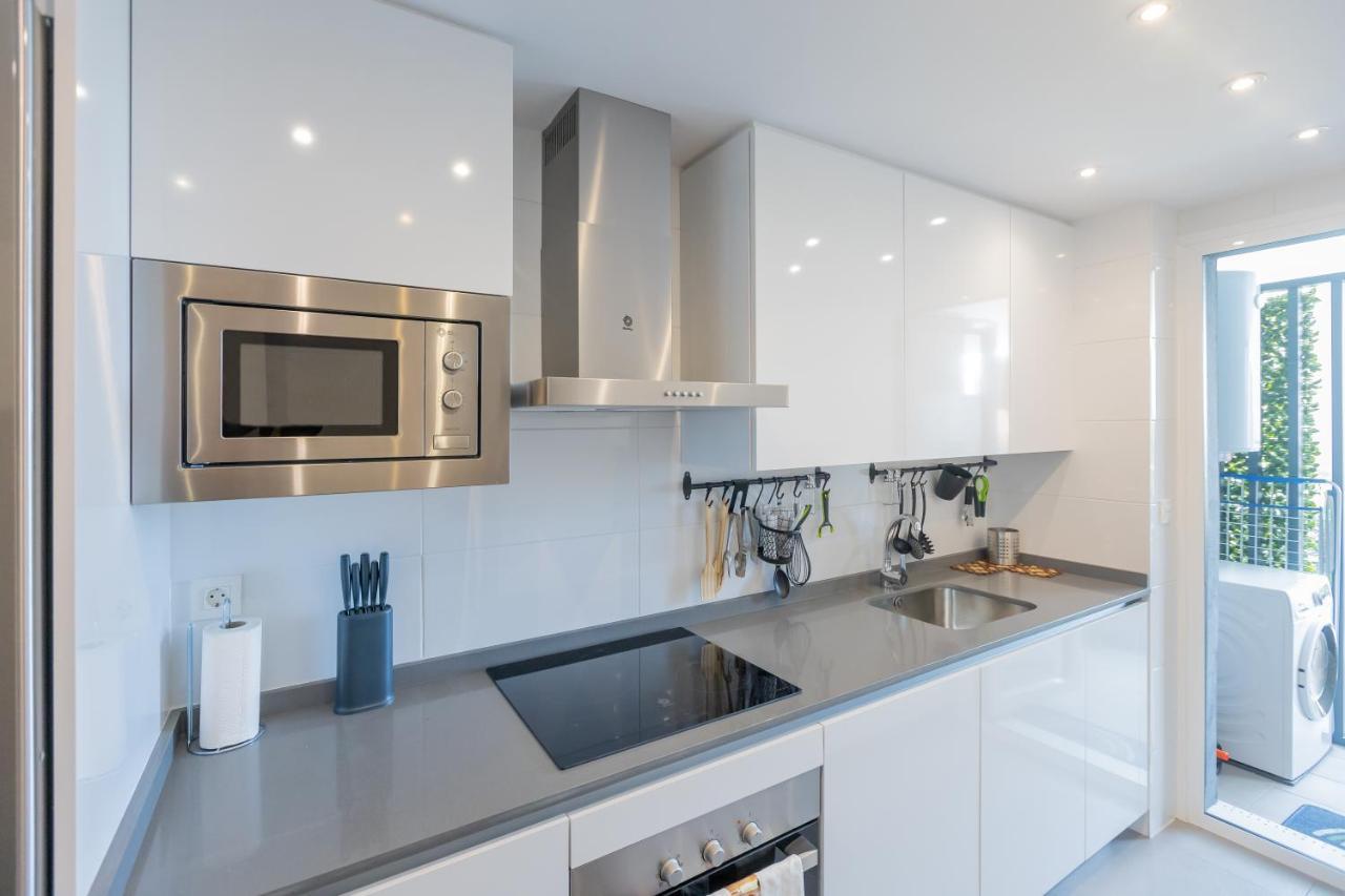 Appartement Luxury Brand New 2-bedroom Apartment, 3 Min Walk To The Beach!
