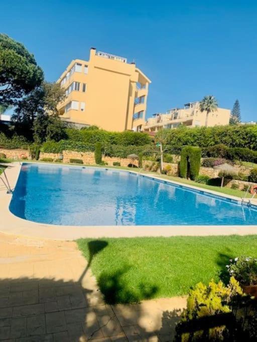 Apartment Close To *