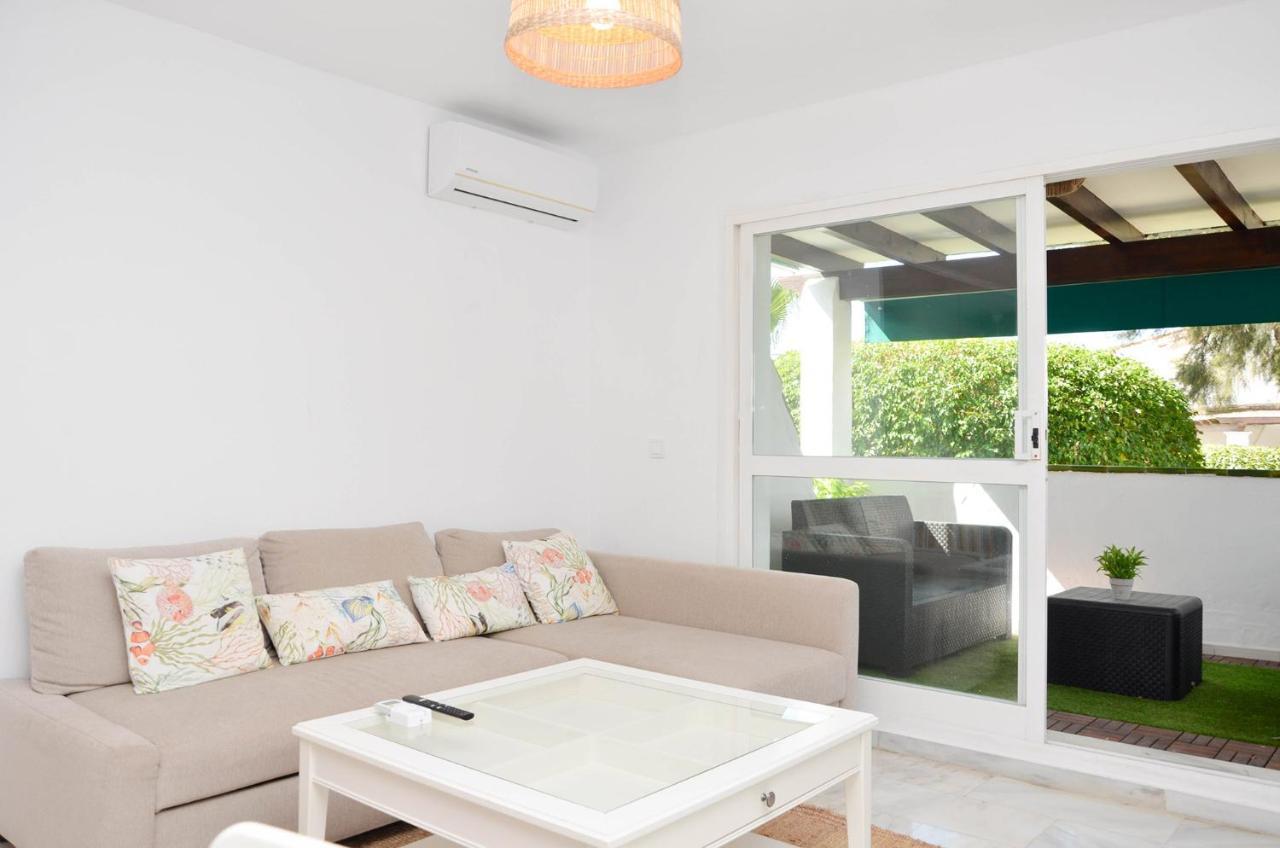 Appartement Casa 70, Duplex En Urbanizacion Lunamar By Laromanamarbella