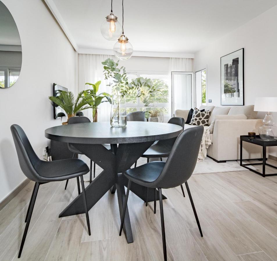 Pr - Stunning Flat Front Line Puerto Banus Marbella