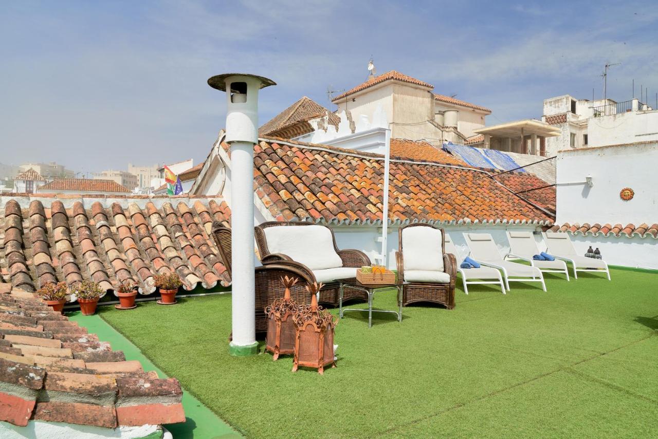 Orange Square Rooftop 250 M2 *