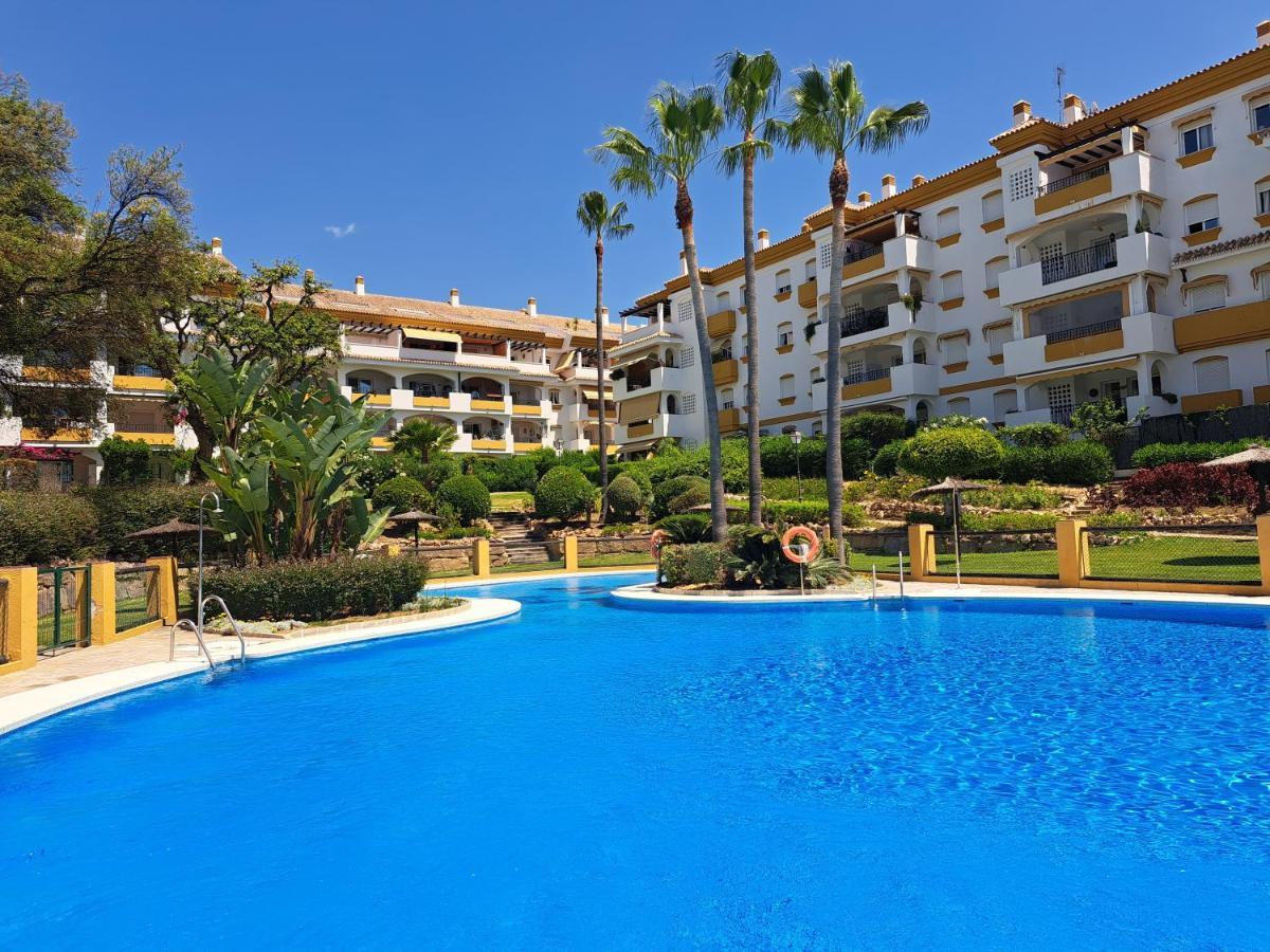Apartment La Palmera - Amazing With Excellent Location & Views Marbella
