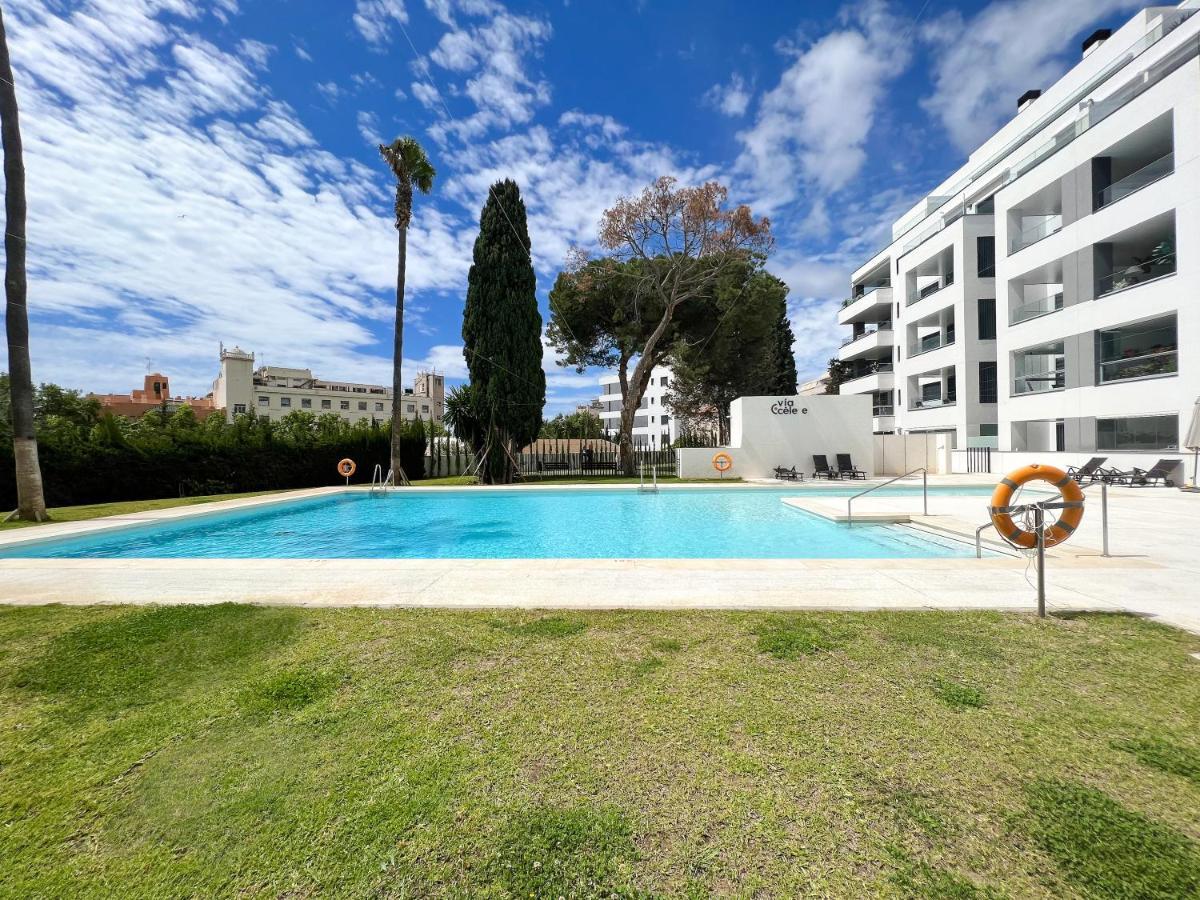 Apartment In Center With Private Parking