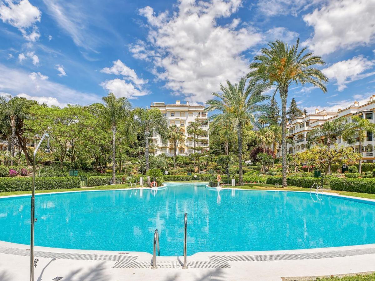 Apartment Hacienda Nagueles By Interhome Marbella
