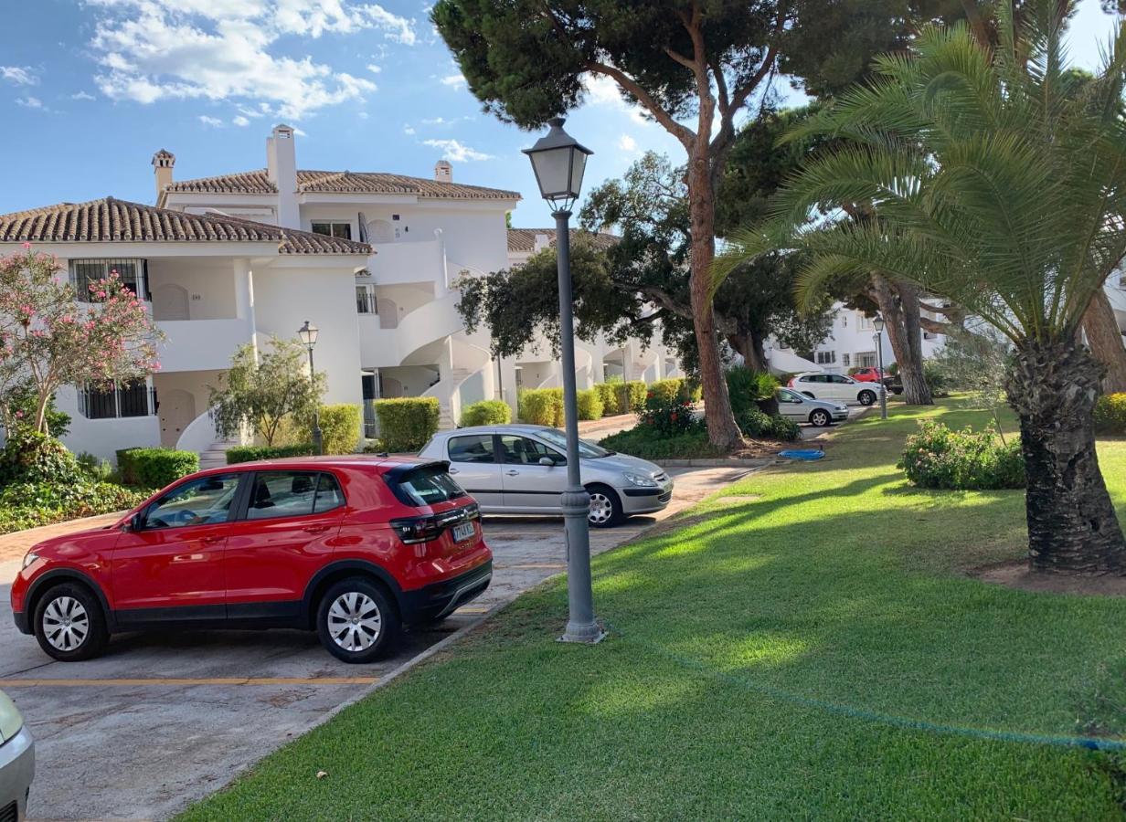 Luxury Apartm Brand Newswimming Poolgolf Apartment Marbella