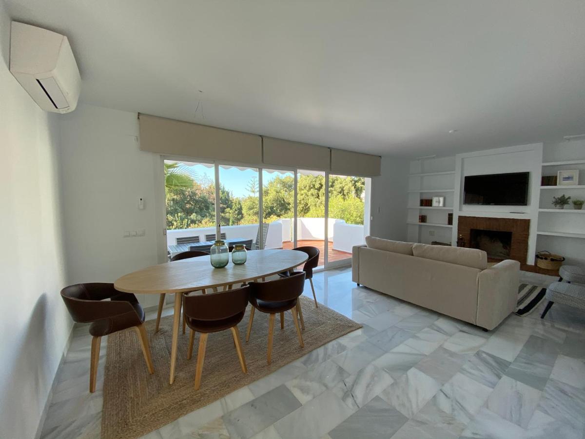 Luxury Apartm Brand Newswimming Poolgolf Apartment *