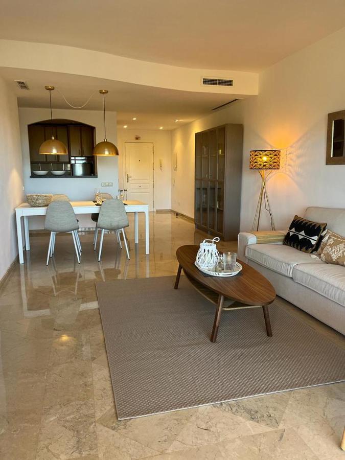 Apartment New Refurnished Elviria Hills *