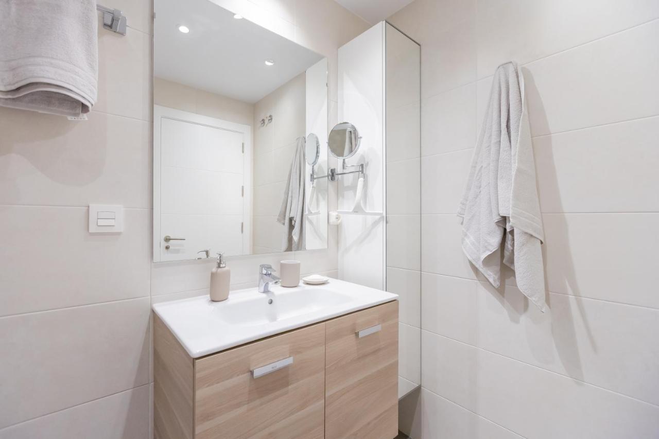 Luxury Brand New 2-bedroom Apartment, 3 Min Walk To The Beach! Appartement Marbella