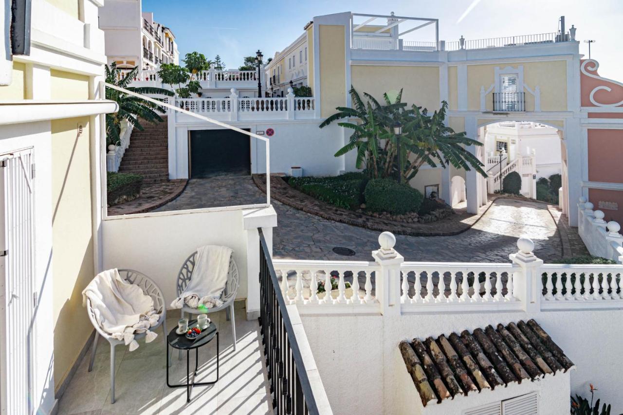 Stunning 2 Bedroom Townhouse With Serene Terrace And Charming Mountain Views Holiday home Marbella