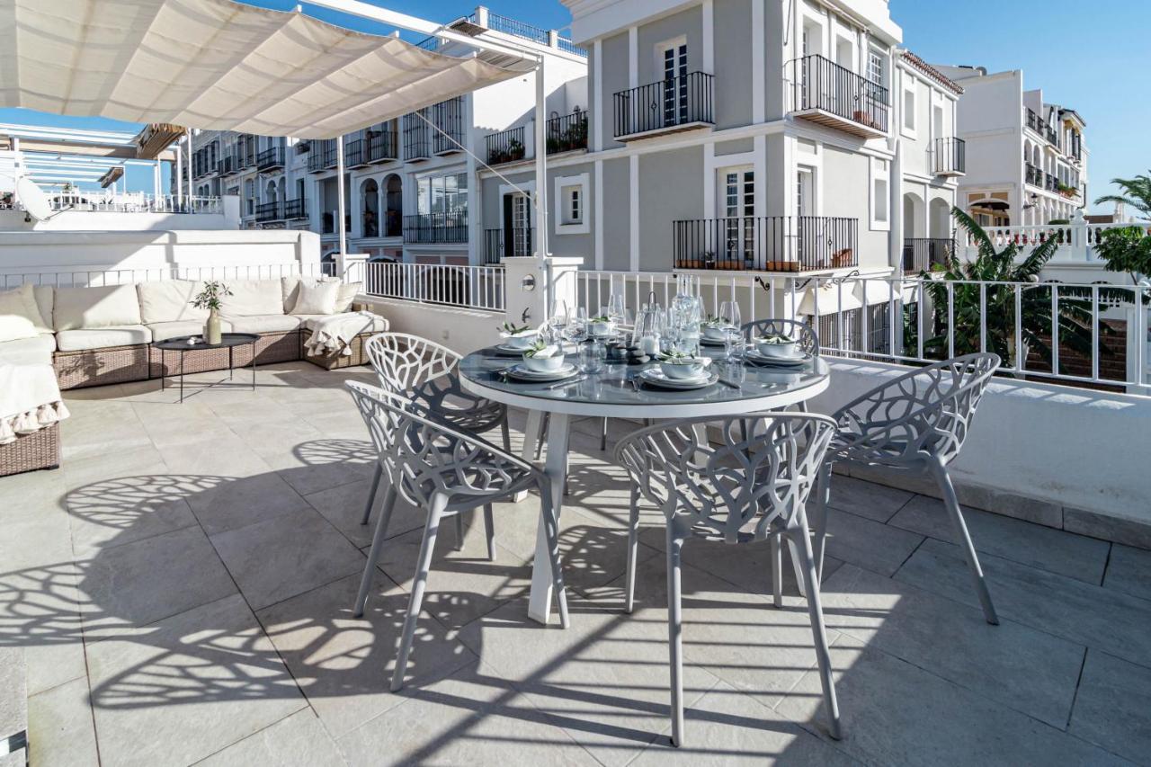 Stunning 2 Bedroom Townhouse With Serene Terrace And Charming Mountain Views * Marbella